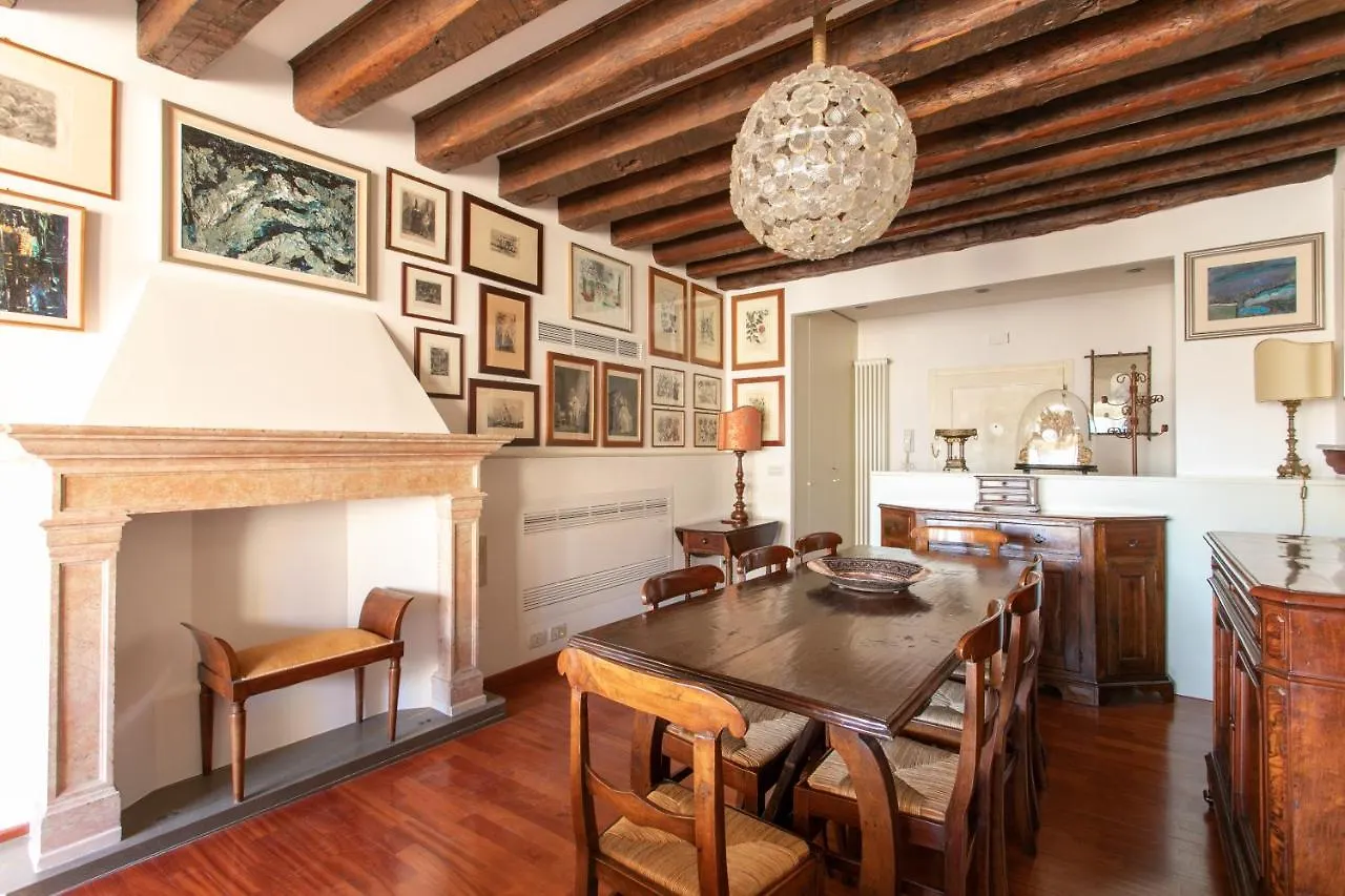 Ca' Al Giglio - Appartamento Vista Canale Venice Apartment